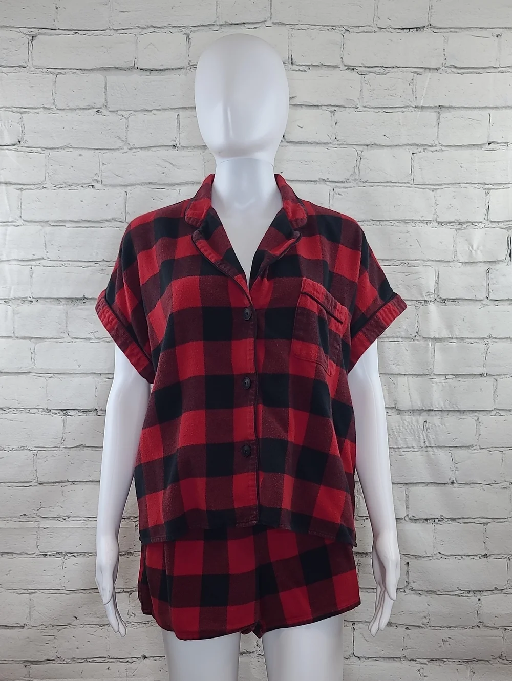 Madewell Cozy Buffalo Check Flannel Bedtime Pajama Top/Bottom Set in Red/Black